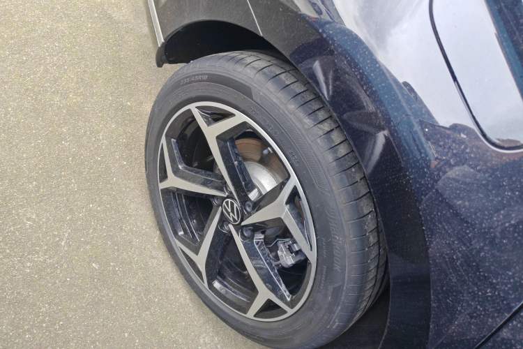 Used Volkswagen Magotan 2024 2 Million Units Zhongxiang Version 330TSI DSG Luxury Edition
