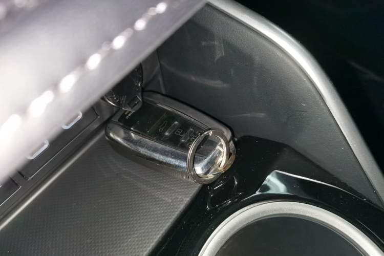 Used Toyota Highlander 2023 2.5L Smart Electric Hybrid Dual-Engine Four-Wheel Drive Prestige Version – 7 Seats