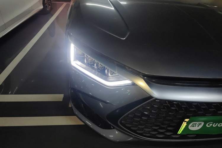 Used BYD Han 2022 DM-i 121KM Prestige Model Right Front Headlight