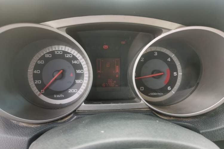 Used Land X8 2012 Explorer Edition 2.0T Diesel 4x4 Ultra-Luxury Model