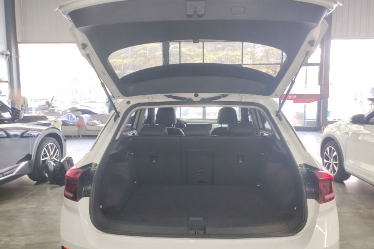 Used Volkswagen T-ROC 2020 280TSI DSG Two-Wheel-Drive Elite Version Trunk