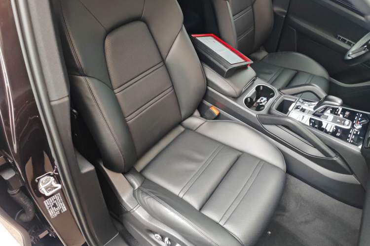 Used Porsche Cayenne E-Hybrid 2019 Cayenne E-Hybrid 2.0T
