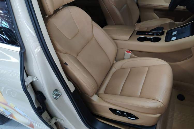 Used Hima AITO M5 2022 Pure Electric Rear-Drive Standard Edition Right Front Seat