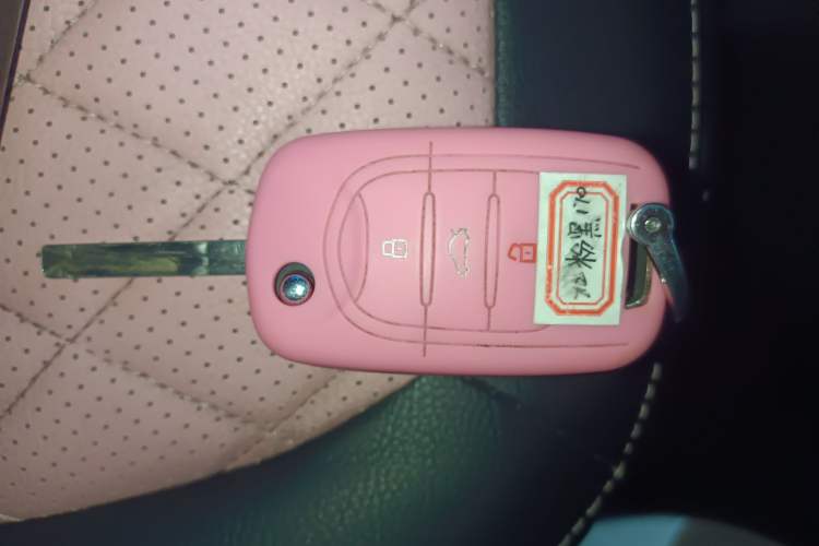 Used Wuling Hongguang MINIEV 2021 Macaron Sandwich Model 170 km Lithium Iron Phosphate