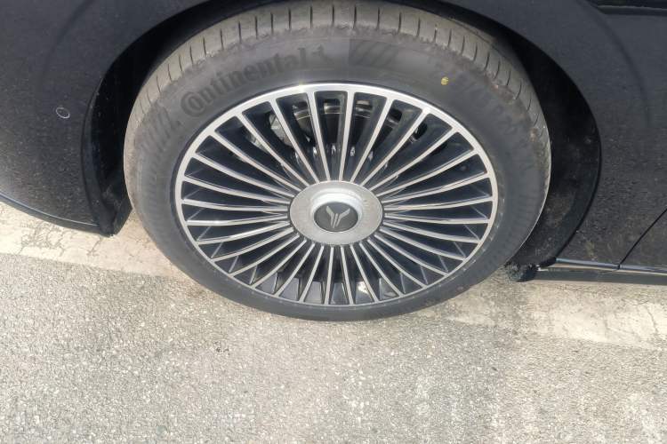 Used VOYAH Lantu Chiguang L 2026 Four-Wheel-Drive Ultra