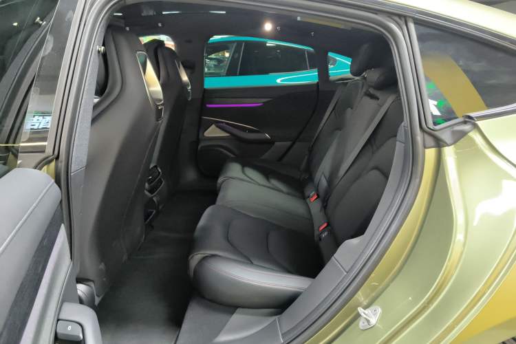 Used Xiaomi Auto SU7 2024 Rear-Drive Ultra-Long Range Advanced Pro-Level Intelligent Driving Version