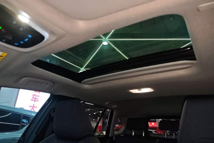 Used Toyota Corolla Cross 2022 2.0L Elite Edition Headliner