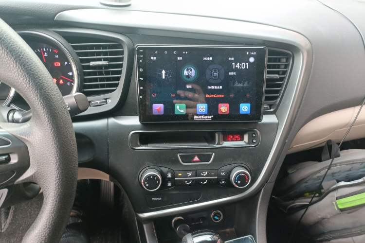 Used Kia K5 2015 2.0L Automatic GL Audio And AC Panel