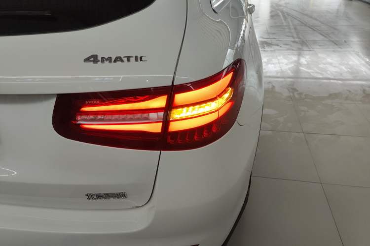 Used Mercedes-Benz GLC 2017 GLC 260 4MATIC Dynamic Edition
