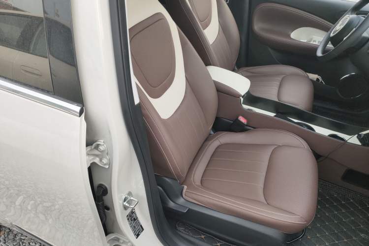 Used Wuling Bingo 2023 410 km Lingxi Deluxe Edition
