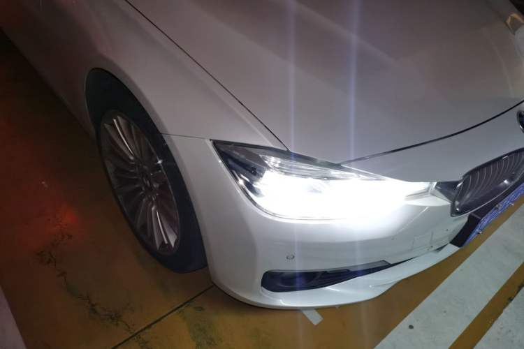 Used BMW 3 Series 2018 320Li Fashion Model Right Front Headlight