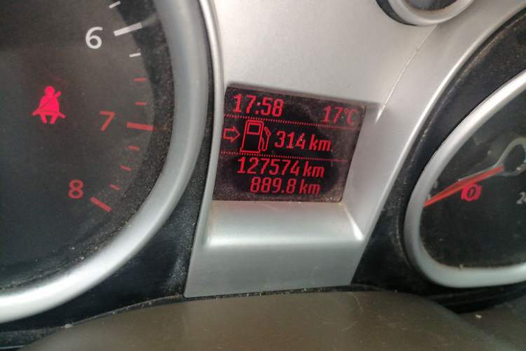 Used Ford Focus 2013 Sedan Classic 1.8L Manual Fashion Edition