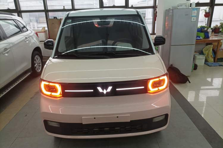 Used Wuling Hongguang MINIEV 2022 Macaron Premium Model – Lithium Iron Phosphate

