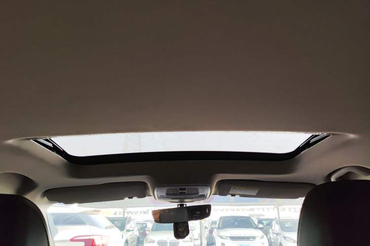 Used Roewe i5 2021 Revised Version 1.5L CVT Diamond Edition