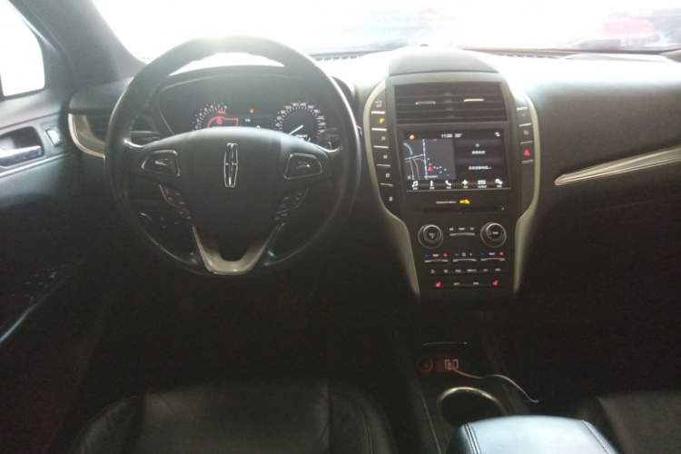 Used Lincoln MKC 2017 2.0T Two-Wheel Drive Deluxe Edition