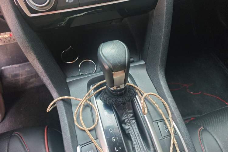 Used Honda Civic 2016 220TURBO CVT Luxury Edition
