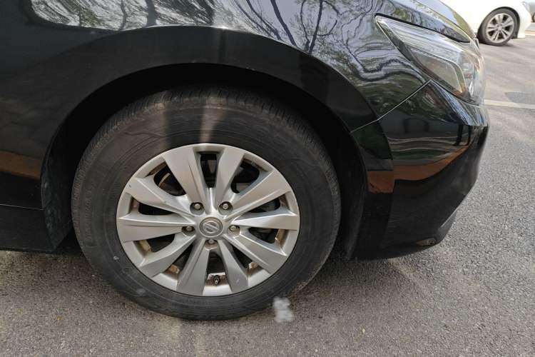 Used Nissan Teana 2018 2.0L XL Smart Upgrade Edition Right Front Wheel Hub