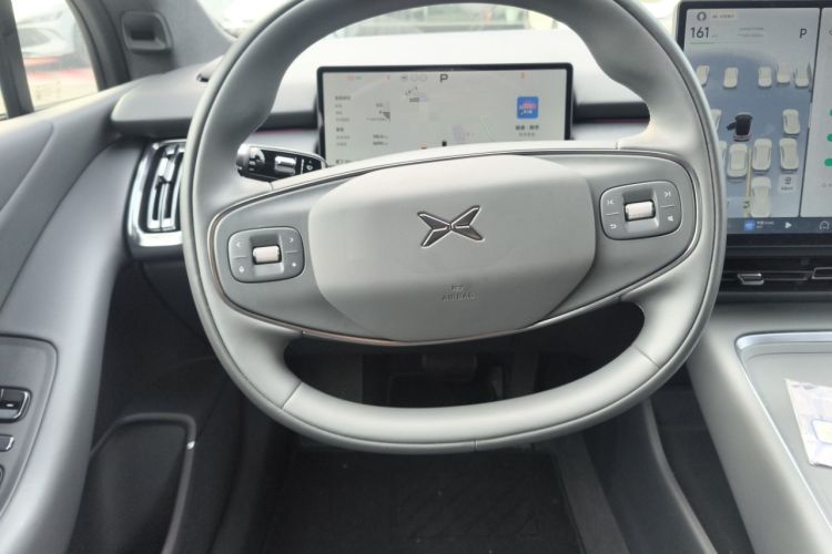 Used XPeng P7+ 2024 Long-Range Max Steering Wheel