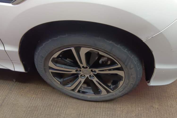 Used Honda UR-V 2017 370TURBO Four-Wheel Drive Prestige Edition China V Right Front Wheel Hub