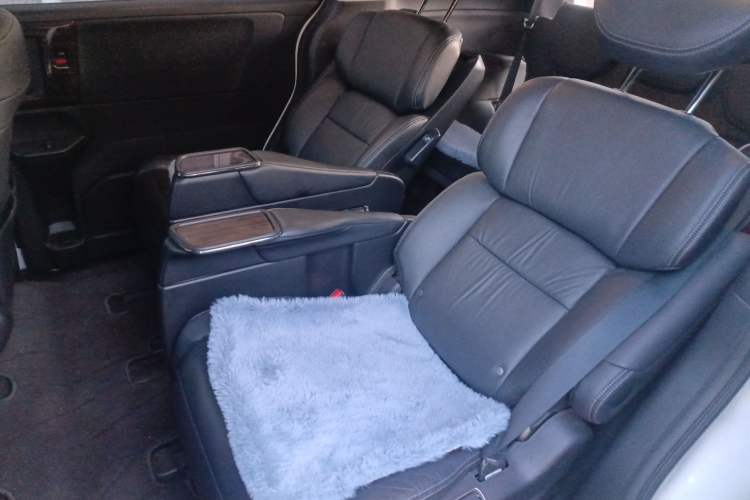 Used Honda Elysion 2016 2.4L Luxury Edition
