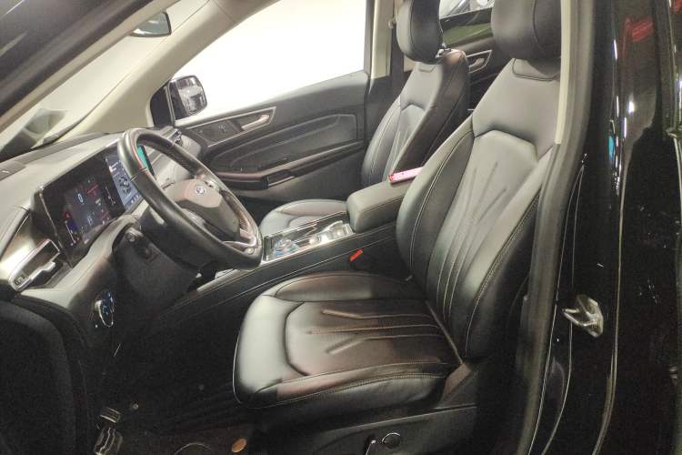 Used Ford Edge 2021 Facelifted PLUS EcoBoost 245 Two-Wheel Drive XLT 7-Seater
