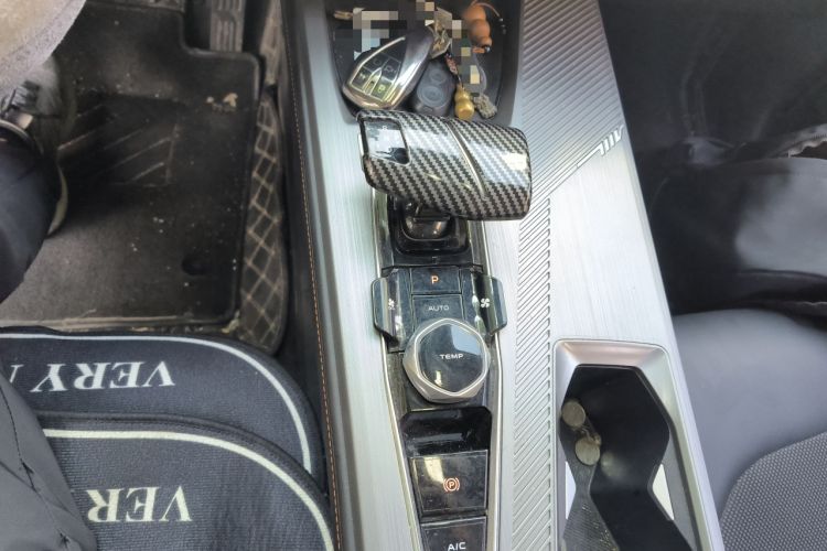 Used Oshan Z6 2023 Blue Whale 1.5T DCT Luxury Model
