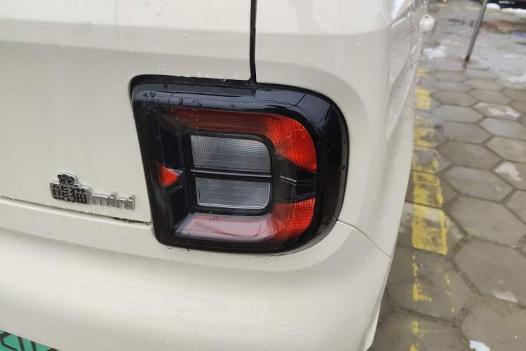 Used Geely Galaxy Panda 2025 210 km – Yuanqi Bear
