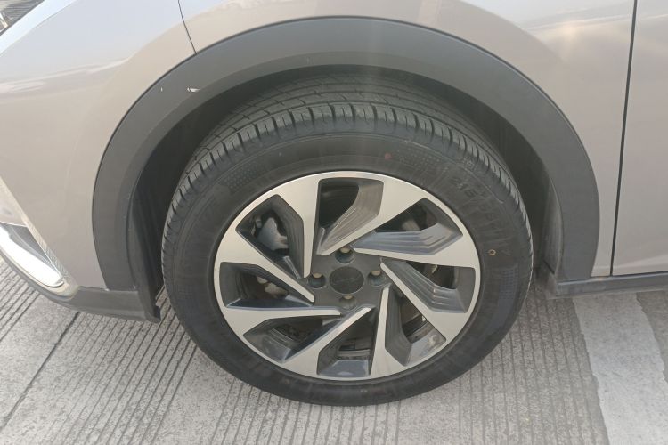 Used Dongfeng Aeolus Yixuan GS 2021 230T Automatic Star-Chasing Edition Left Front Wheel Hub