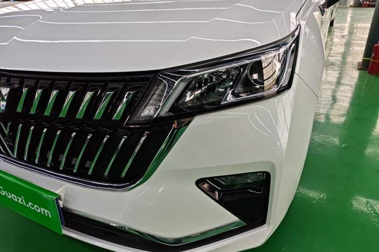 Used Wuling Jiachen 2022 1.5T CVT Smart Luxury Version