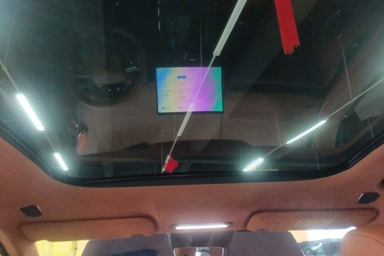 Used Hyptec HT 2025 670 Pro Headliner