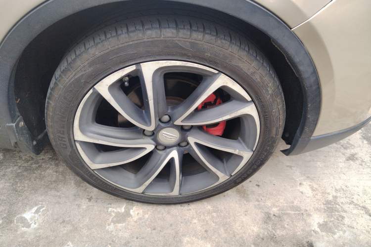 Used Geely Auto Emgrand GS 2016 Sport Edition 1.3T Automatic ZhenShang Model Right Front Wheel Hub