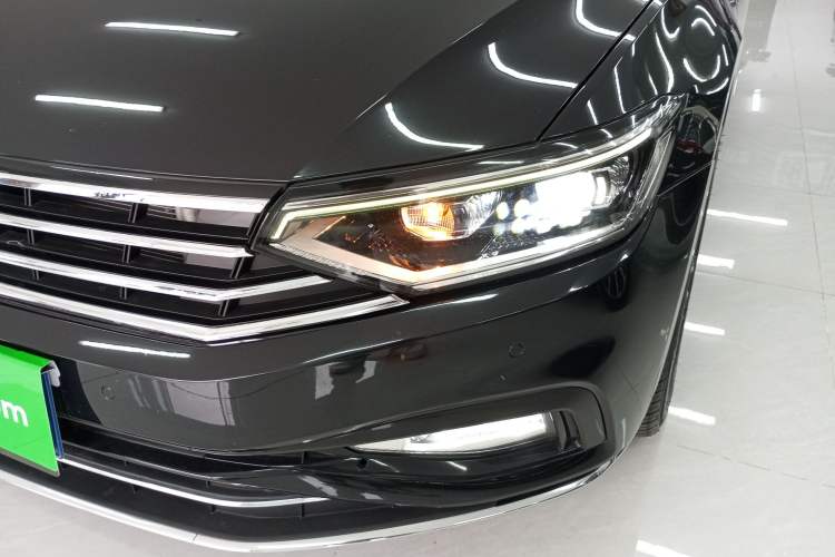 Used Volkswagen Magotan 2020 330TSI DSG Luxury Edition Left Front Headlight