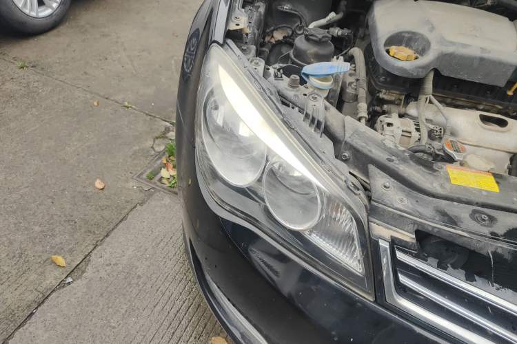 Used Roewe 350 2014 1.5L Automatic Xunyue Version Right Front Headlight