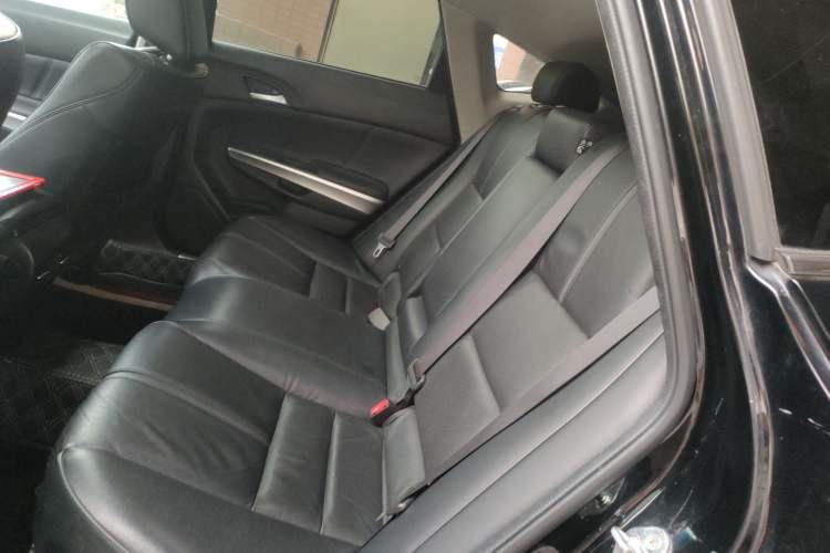 Used Honda Crosstour 2016 2.4L Luxury Edition Left Rear Seat