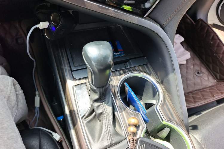 Used Toyota Camry 2019 Revised Version 2.0G Luxury Edition