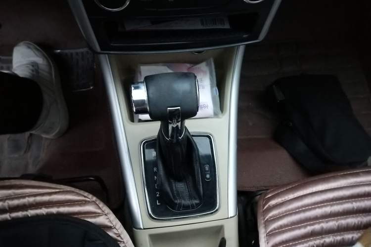 Used BAIC Senova D20 2015 Sedan 1.5L Automatic Lotte Edition Gear Lever