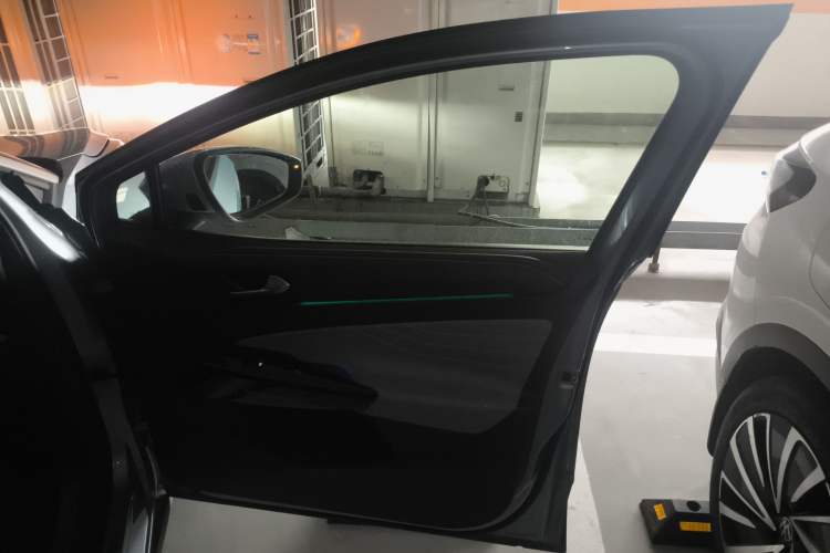 Used Volkswagen ID.4 X 2021 Pro Smart Long-Range Edition