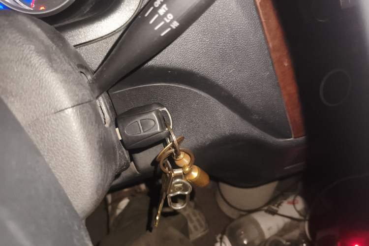 Used CHANGAN KAICHENG Ruixing M60 2019 1.5L Standard Version China VI Emission Standard 5/6 Seats DAM15KR
