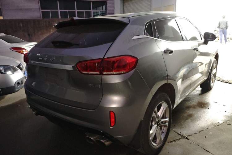 Used Wey VV5 2019 1.5T Two-Wheel Drive Color Pioneer