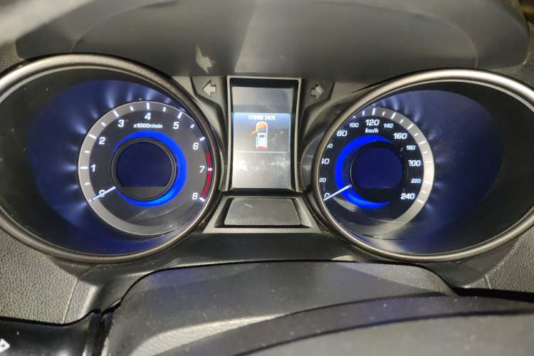 Used CHANGAN CS75 2016 2.0L Manual Luxury Version China V Standard