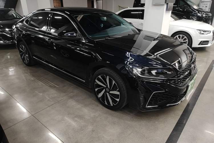 Used Volkswagen Passat 2022 330TSI Starry Luxury Edition
