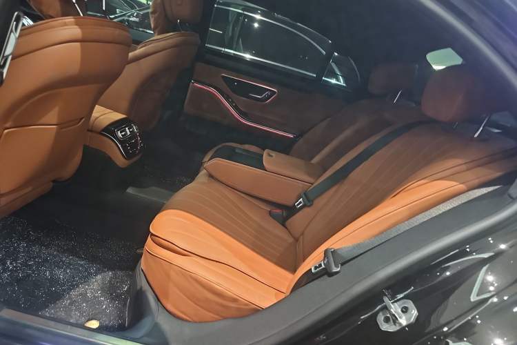 Used Mercedes-Benz S-Class 2023 Updated S 400 L Business Version Left Rear Seat