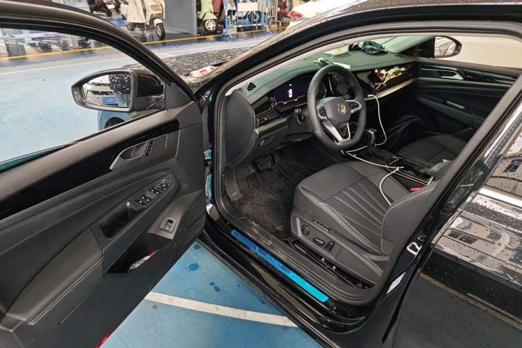 Used Volkswagen Passat 2026 Model, Outstanding 380TSI Xingkong Longteng Edition