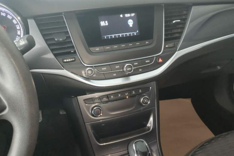 Used Buick Verano 2016 Hatchback 15S Automatic Ambition Model