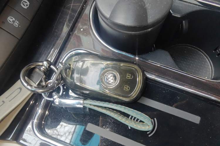 Used Buick GL8 2018 ES 28T Comfort Model China VI Standard
