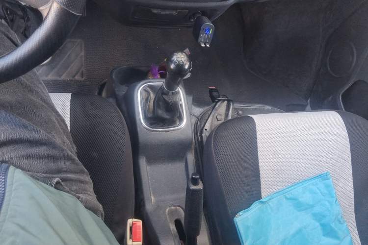 Used CHANGAN KAICHENG Ruixing M60 2020 1.5L Base Version China VI Standard 2-Seater Van with DAM15KR Engine Gear Lever