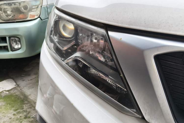 Used Geely Auto Vision X6 2018 1.4T CVT 4G Connected Flagship Edition
