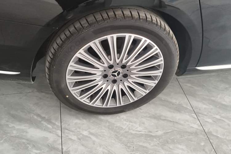 Used Mercedes-Benz E-Class 2020 Restyled E 300 L Exclusive Edition
