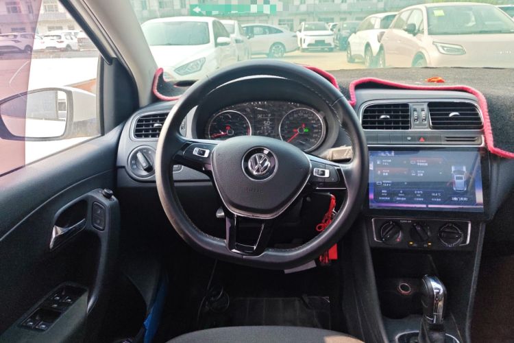 Used Volkswagen Polo 2016 1.6L Automatic Comfort Model