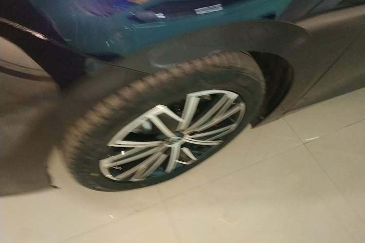 Used GAC Trumpchi E8 New Energy 2024 150km MAX Left Front Wheel Hub